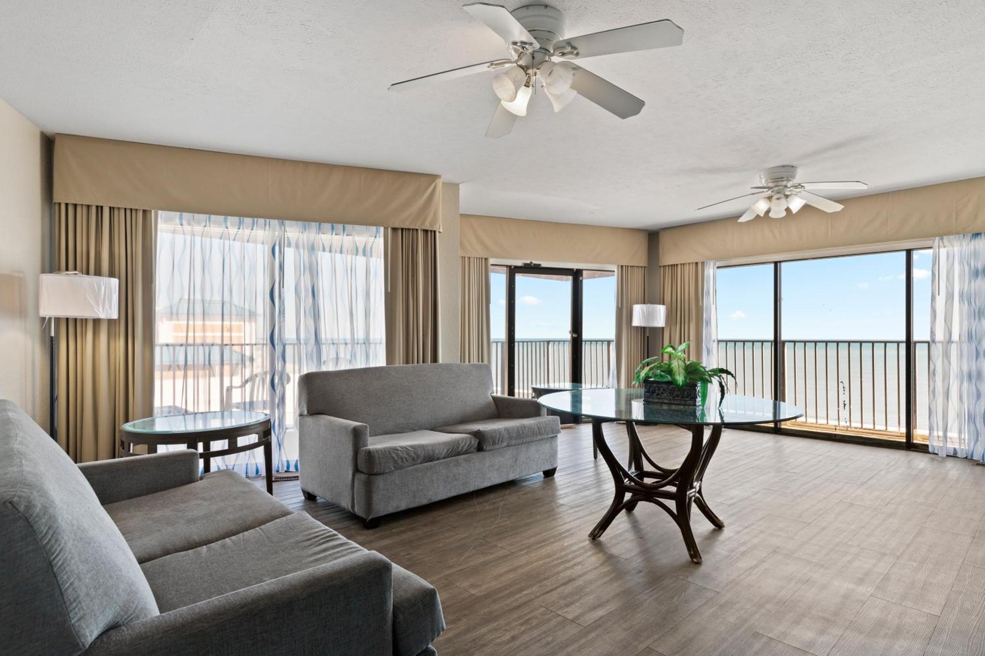 Ocean Crest Inn And Suites Myrtle Beach Bagian luar foto